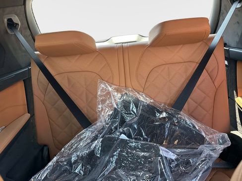 New 2026 BMW X7 xDrive40i w/ M Sport Package image 16