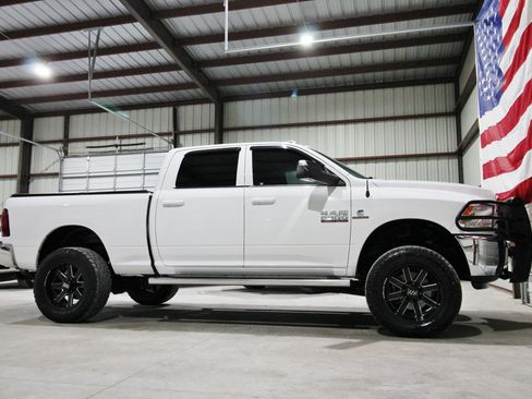 Used 2018 RAM 2500 Tradesman w/ Chrome Appearance Group AWD/4WD image 15