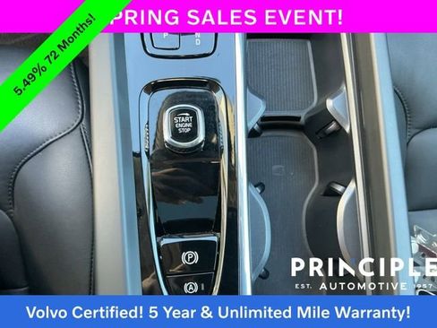 Certified 2025 Volvo XC60 B5 Core image 21