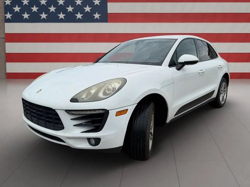 Used 2017 Porsche Macan AWD/4WD image 3
