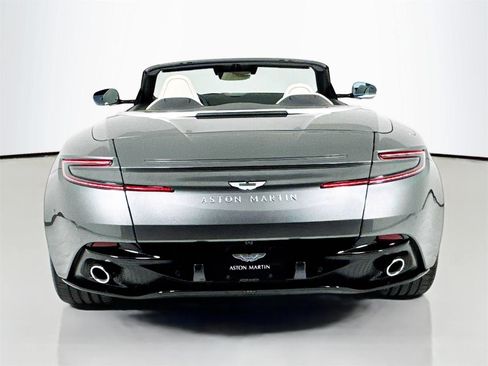 Used 2026 Aston Martin DB12 Convertible RWD image 4