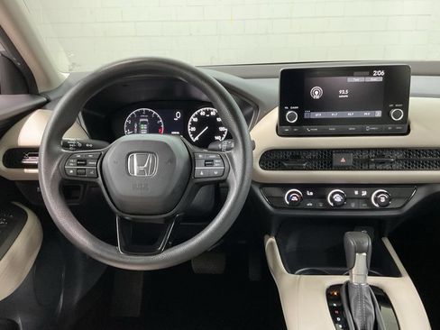 Certified 2024 Honda HR-V LX image 8