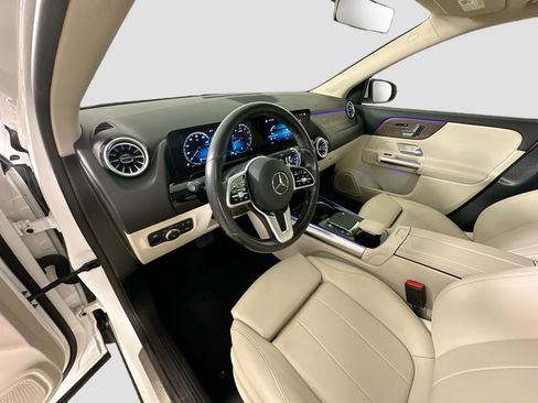 Certified 2023 Mercedes-Benz GLA 250 4MATIC w/ Premium Package image 9