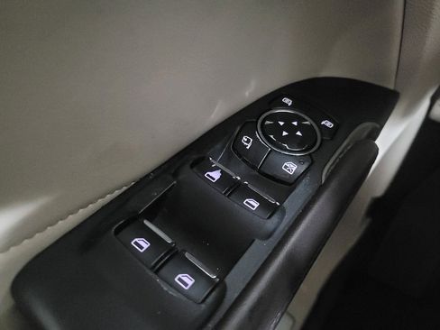 Used 2017 Lincoln MKC Select w/ Select Plus Package image 27