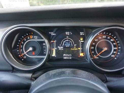 Used 2020 Jeep Wrangler Sport AWD/4WD image 7
