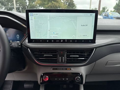 New 2025 Ford Escape SE w/ PHEV Premium Package image 23