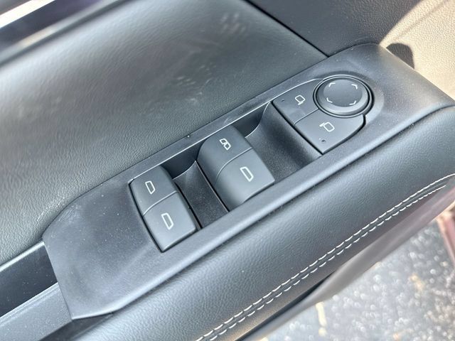 New 2027 GMC Terrain Elevation w/ Elevation Premium Package FWD image 13
