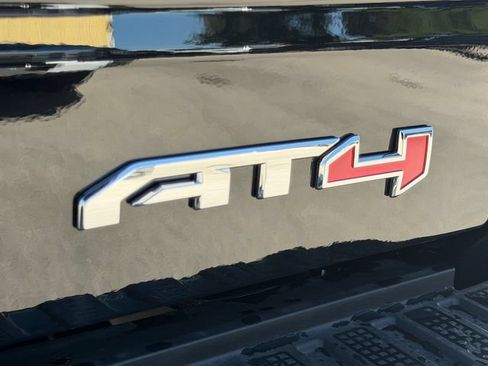 New 2026 GMC Sierra 1500 AT4 w/ AT4 Premium Package AWD/4WD image 9