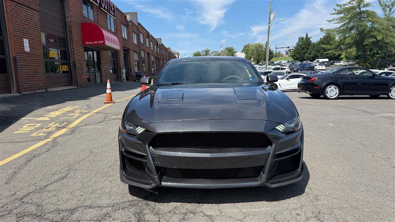 Used 2018 Ford Mustang GT RWD image 2
