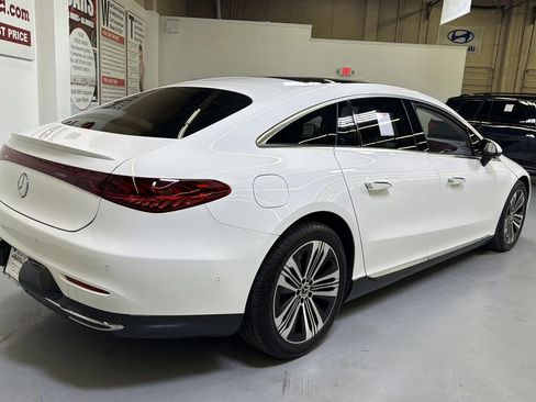 Used 2022 Mercedes-Benz EQS 450+ Sedan image 10