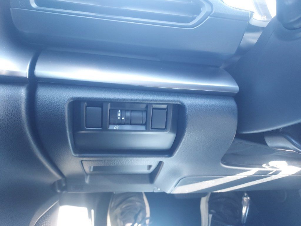 Certified 2025 Subaru Impreza 2.0i AWD/4WD image 22