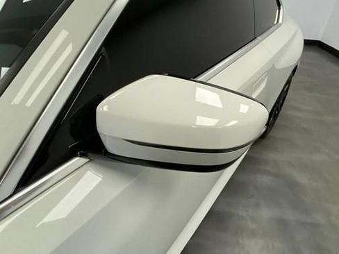 Used 2022 BMW 230i Coupe w/ Premium Package 2 RWD image 11