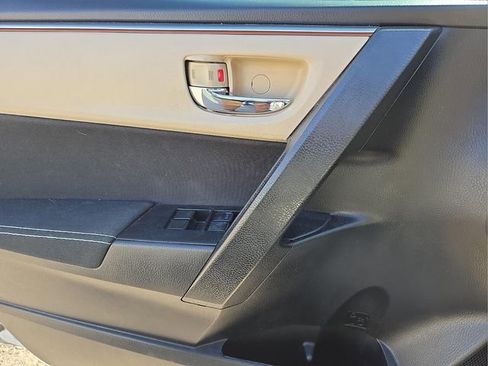 Used 2016 Toyota Corolla L image 20