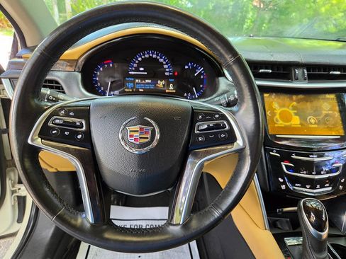 Used 2014 Cadillac XTS Luxury FWD image 23