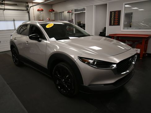 Used 2024 MAZDA CX-30 AWD 2.5 S w/ Select Sport Pkg image 2