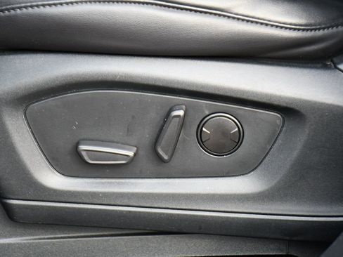 Used 2023 Ford Explorer XLT w/ Equipment Group 202A image 25