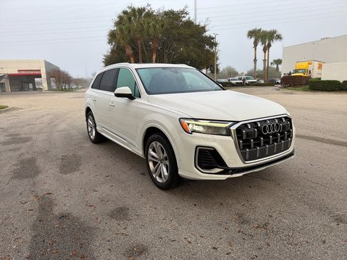 Used 2025 Audi Q7 3.0T Premium Plus image 7