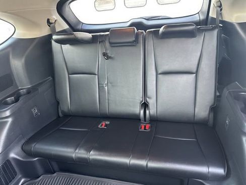 Used 2021 Toyota Highlander XLE image 50