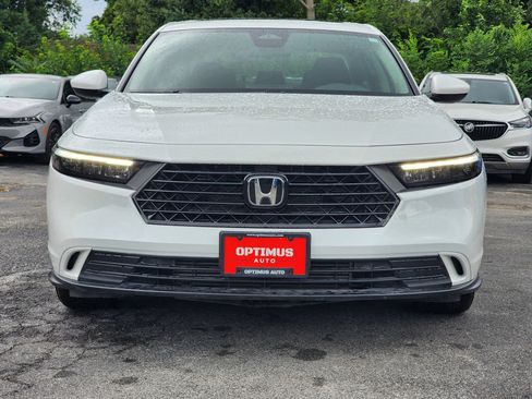 Used 2024 Honda Accord EX image 2