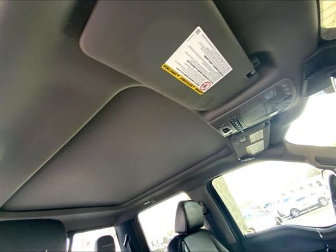 Used 2021 Ford F250 Lariat image 14