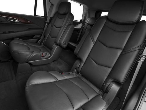 Used 2017 Cadillac Escalade Premium Luxury RWD image 38