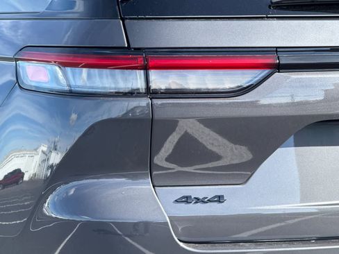 New 2026 Jeep Grand Cherokee Altitude AWD/4WD image 32