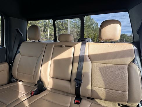 Used 2021 Ford F150 Lariat w/ Equipment Group 502A High image 9