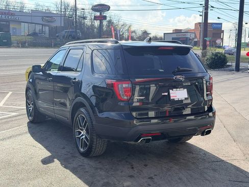 Used 2016 Ford Explorer Sport image 4