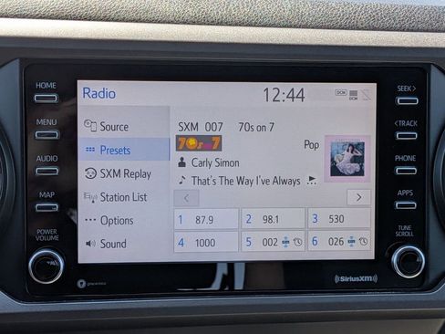 Used 2020 Toyota Tacoma TRD Sport w/ Technology Package image 13