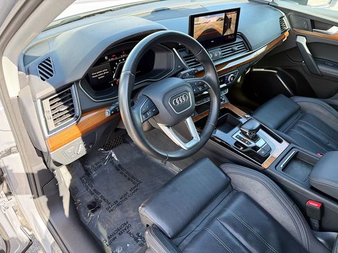 Used 2022 Audi Q5 2.0T Premium Plus w/ Premium Plus Package AWD/4WD image 25