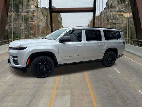 New 2026 Jeep Grand Wagoneer L Limited AWD/4WD image 4