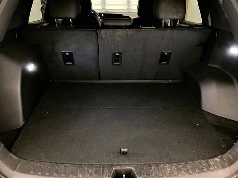 Used 2025 Chevrolet Equinox ACTIV w/ Safety and Technology Package image 33