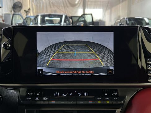Used 2025 Toyota Camry XSE AWD/4WD image 19