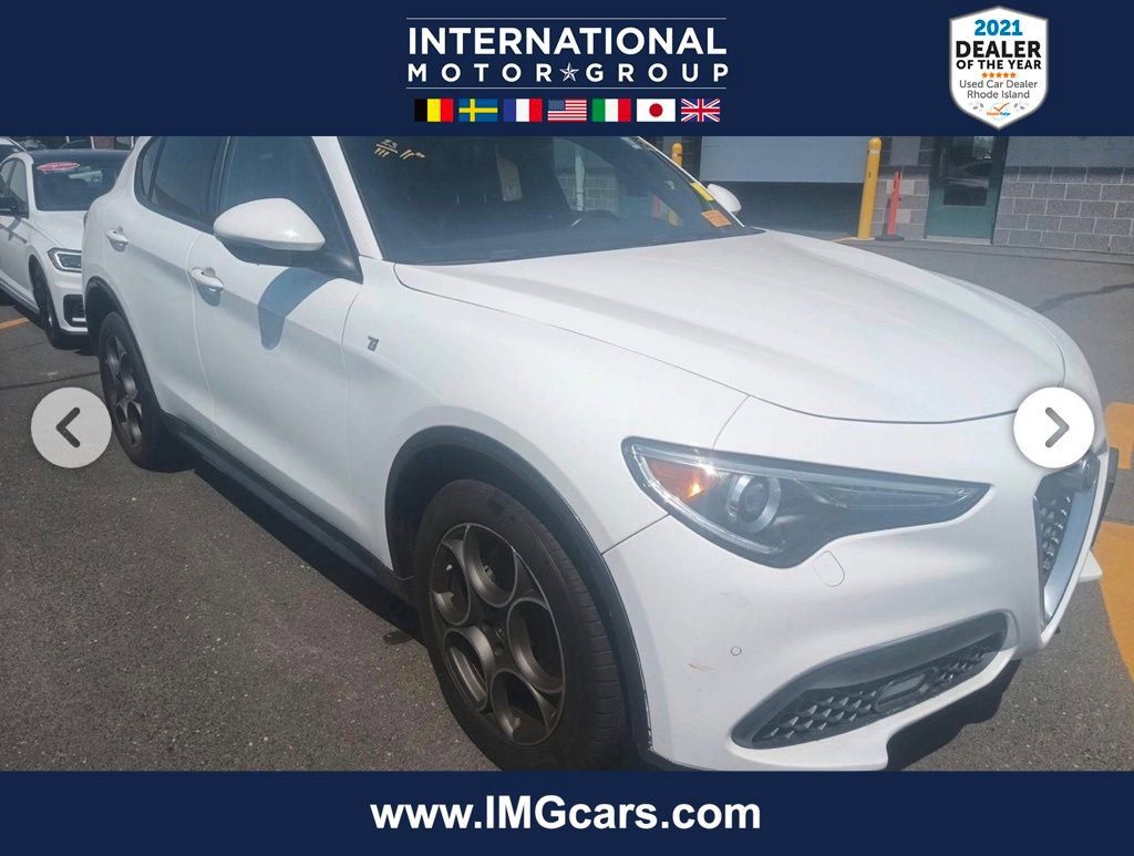 Used 2023 Alfa Romeo Stelvio Ti AWD/4WD image 1