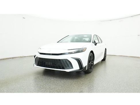 New 2026 Toyota Camry SE image 32