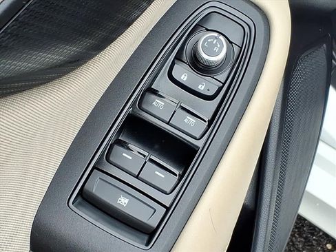 Used 2021 Subaru Legacy Premium image 12