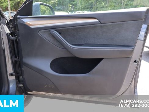 Used 2023 Tesla Model Y AWD image 30