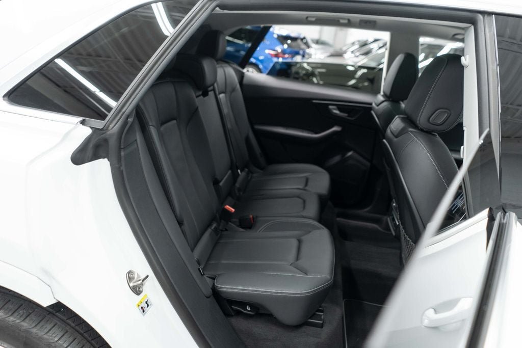 Used 2023 Audi Q8 Premium w/ Convenience Package AWD/4WD image 12