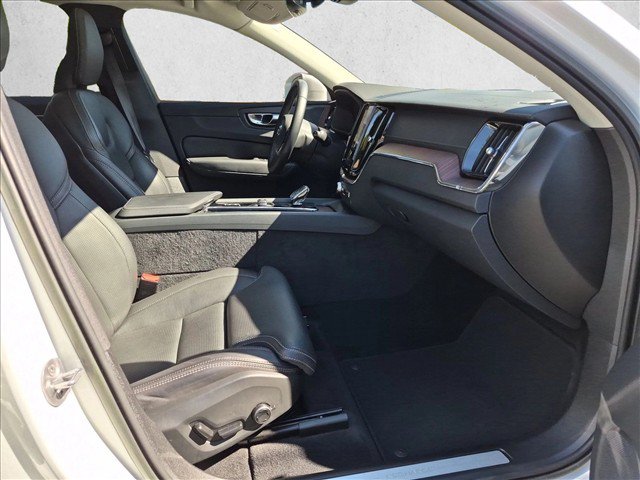 Used 2023 Volvo XC60 T8 Ultimate w/ Protection Package Premier AWD/4WD image 21