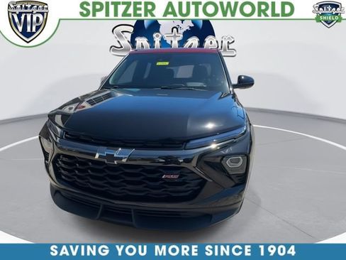 Used 2025 Chevrolet TrailBlazer RS w/ Convenience Package AWD/4WD image 3