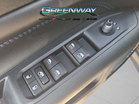 New 2026 Jeep Compass Latitude image 15