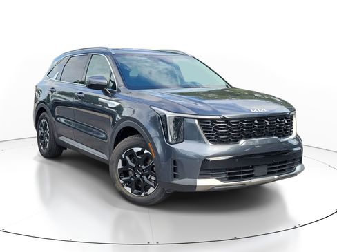 Used 2024 Kia Sorento S FWD image 1