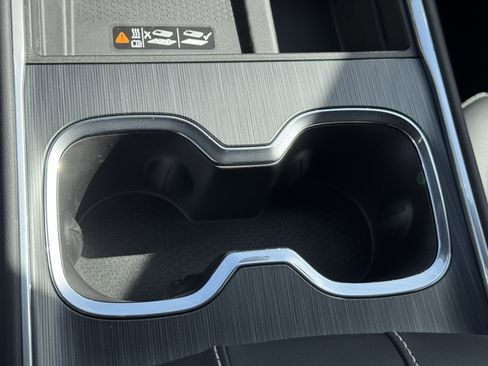 New 2026 GMC Acadia Elevation FWD image 24