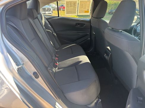 Used 2025 Toyota Corolla LE image 24