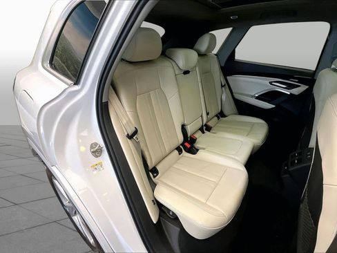 Used 2025 Audi Q5 Premium Plus w/ Premium Plus AWD/4WD image 20