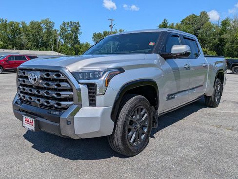 Used 2025 Toyota Tundra Platinum AWD/4WD image 4