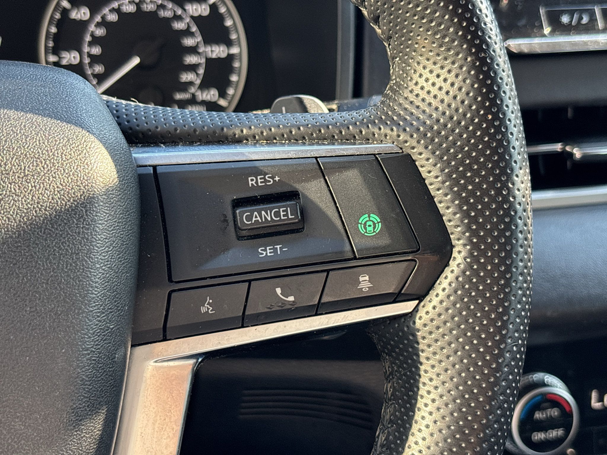 Used 2024 Mitsubishi Outlander SE Black Edition AWD/4WD image 19