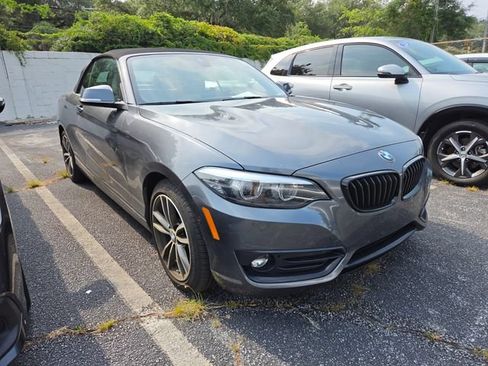 Used 2019 BMW 230i Convertible RWD image 5