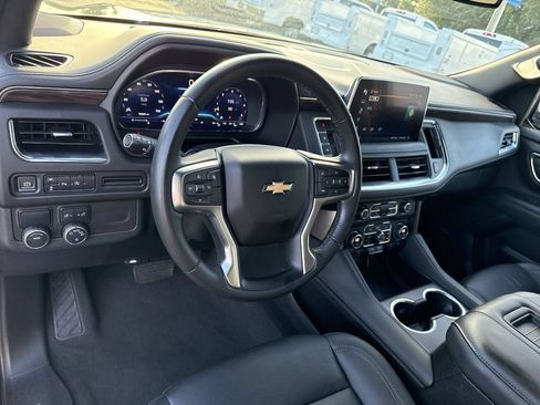 Used 2023 Chevrolet Suburban LT RWD image 19