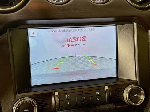 Used 2016 Ford Mustang Shelby GT350 w/ Technology Package image 17